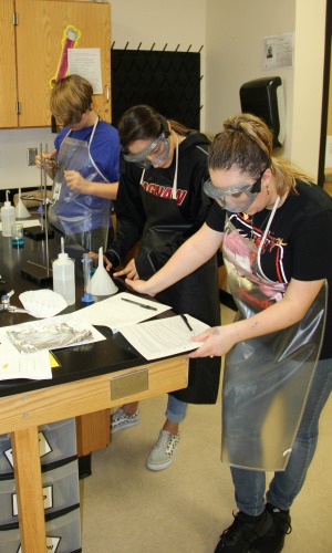 SHS students work on a chemistry lab